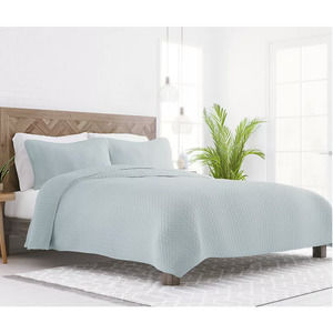 Home Collection Premium Herring Ultra Soft Quilted Coverlet Set - TWIN PALE BLUE